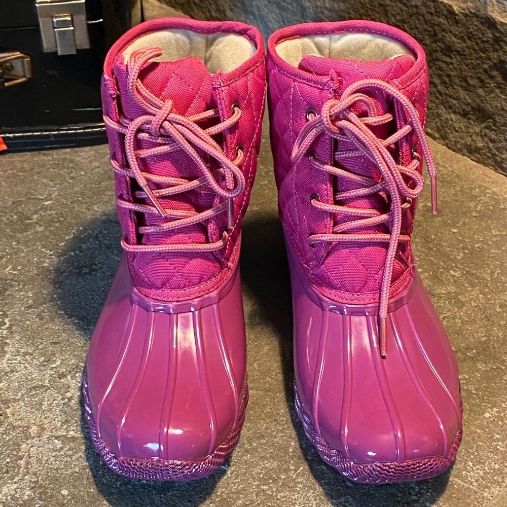 NIB JG cute rain/snow Duck Boots,Plum Chill pink/purple,rubber/quilt,lace up 7.5 - Picture 4 of 10